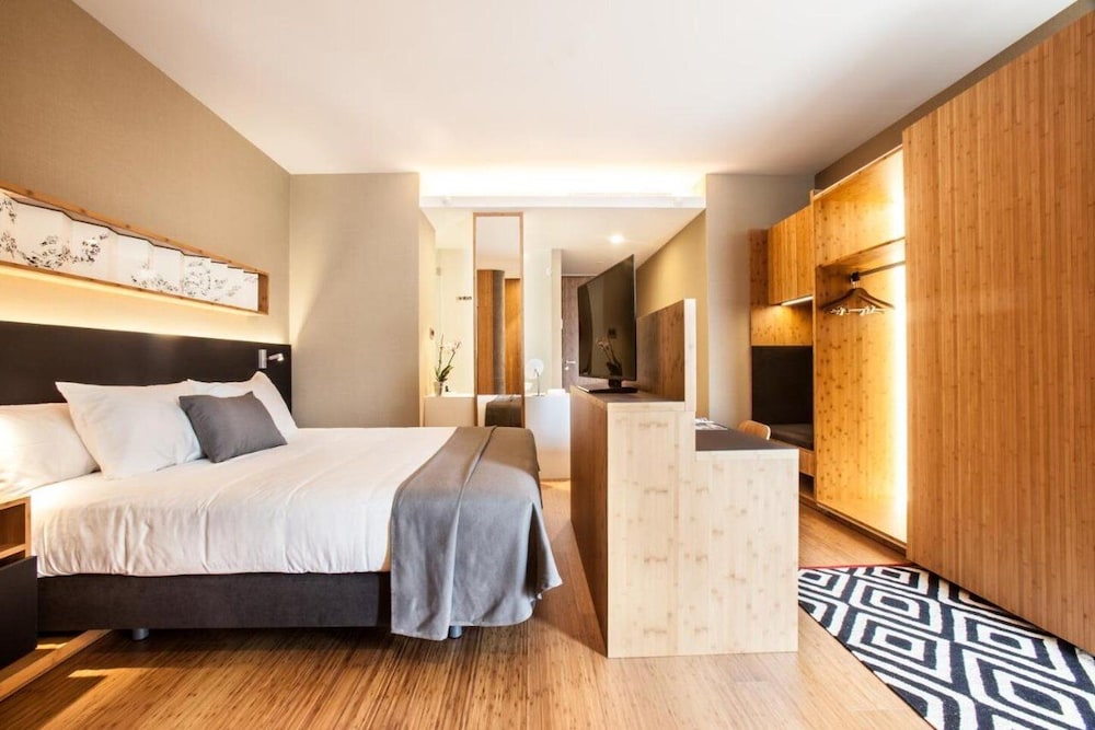 Eurostars Barcelona Central — Hotel rooms in Barcelona, Catalonia
