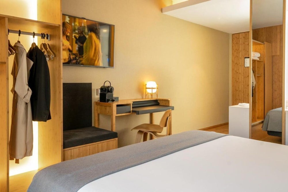Eurostars Barcelona Central — Hotel rooms in Barcelona, Catalonia