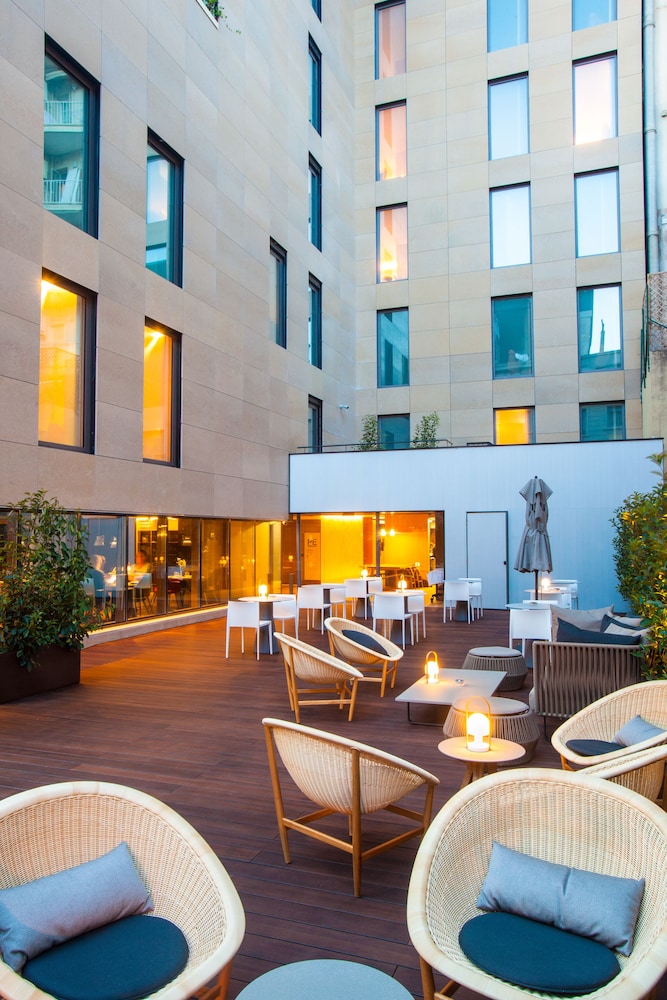 Eurostars Barcelona Central — Restaurant & bars in Barcelona, Catalonia