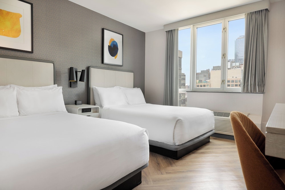 voco Times Square South New York by IHG — Hotel rooms in New York City, New York State