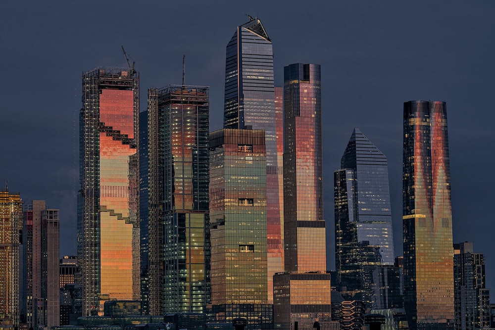 voco Times Square South New York by IHG — Hotel building in New York City, New York State