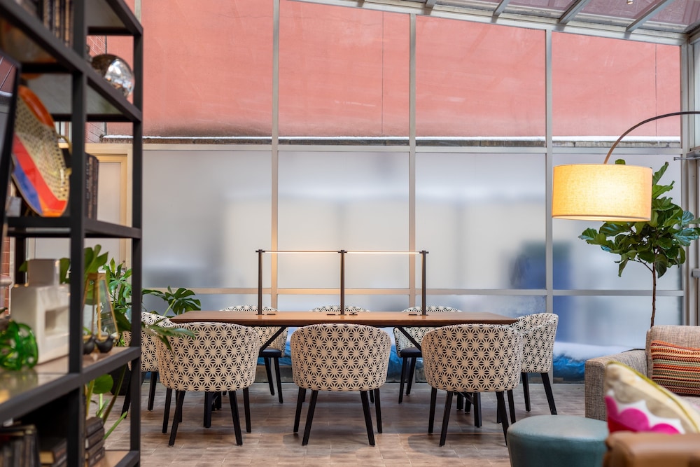 voco Times Square South New York by IHG — Restaurant & bars in New York City, New York State