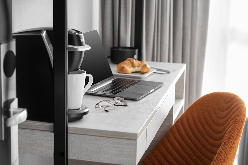 voco Times Square South New York by IHG — Hotel rooms in New York City, New York State