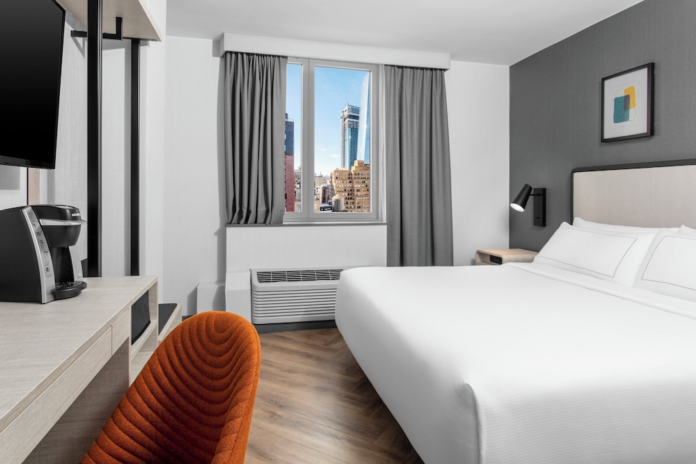 voco Times Square South New York by IHG — Hotel rooms in New York City, New York State