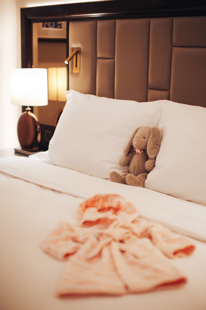 Radisson Blu Hotel, Dubai Deira Creek — Hotel rooms in Dubai