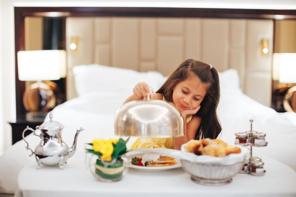 Radisson Blu Hotel, Dubai Deira Creek — Hotel rooms in Dubai