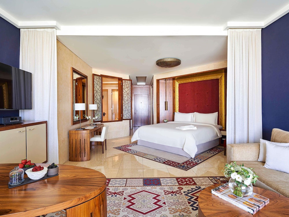 Raffles Dubai — Hotel rooms in Dubai