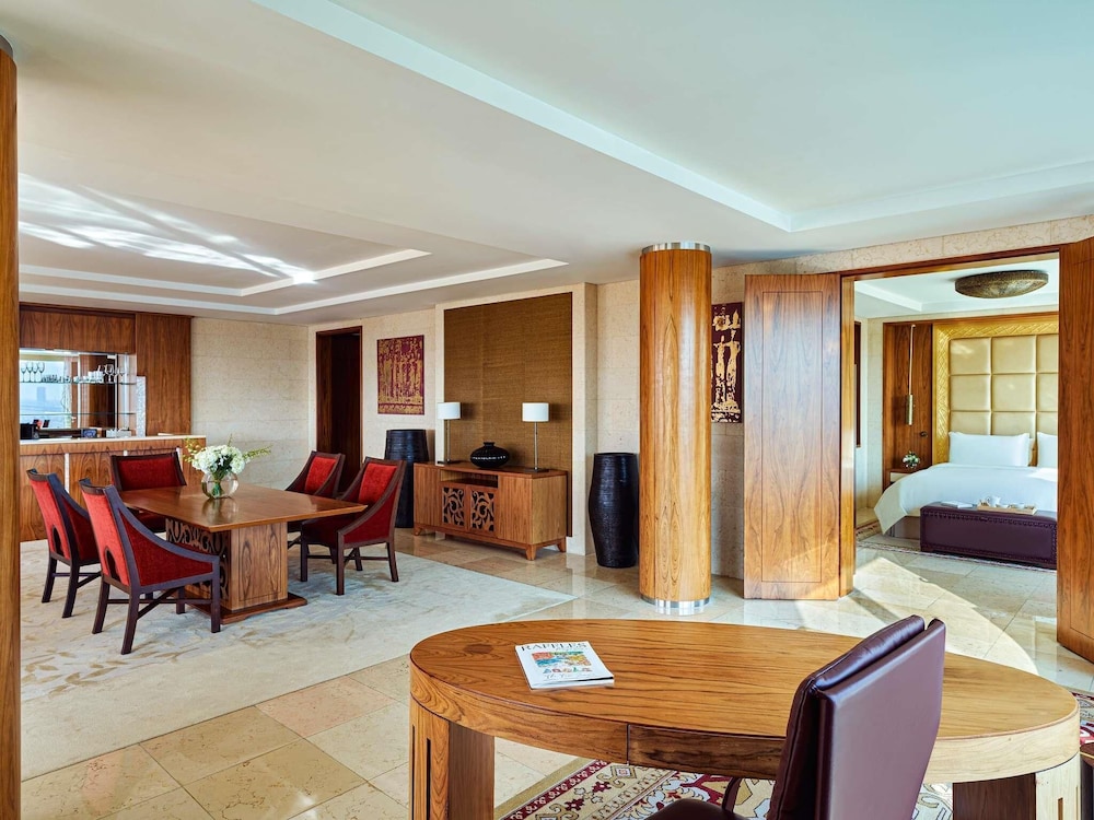 Raffles Dubai — Hotel rooms in Dubai