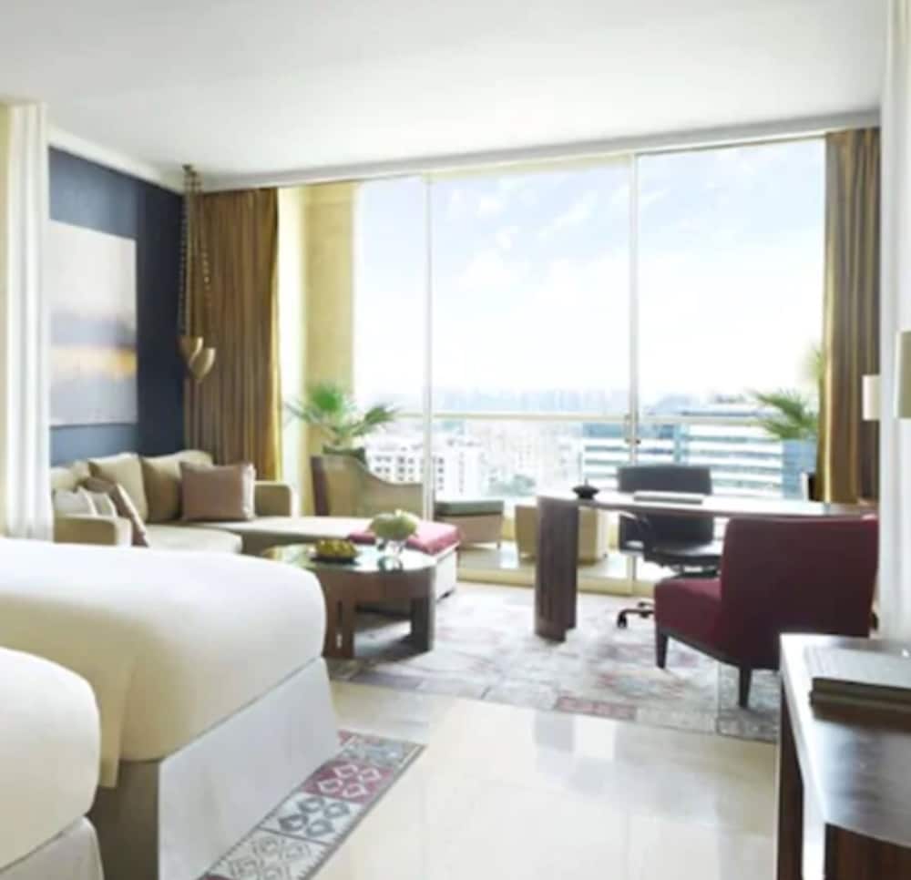 Raffles Dubai — Hotel rooms in Dubai