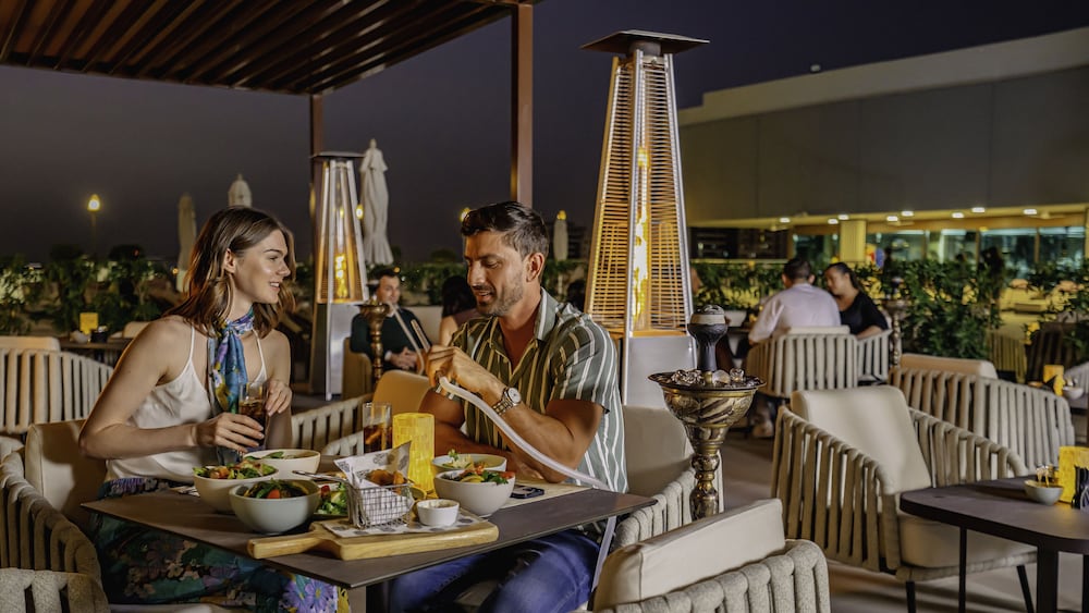 Towers Rotana — Restaurant & bars in Dubai