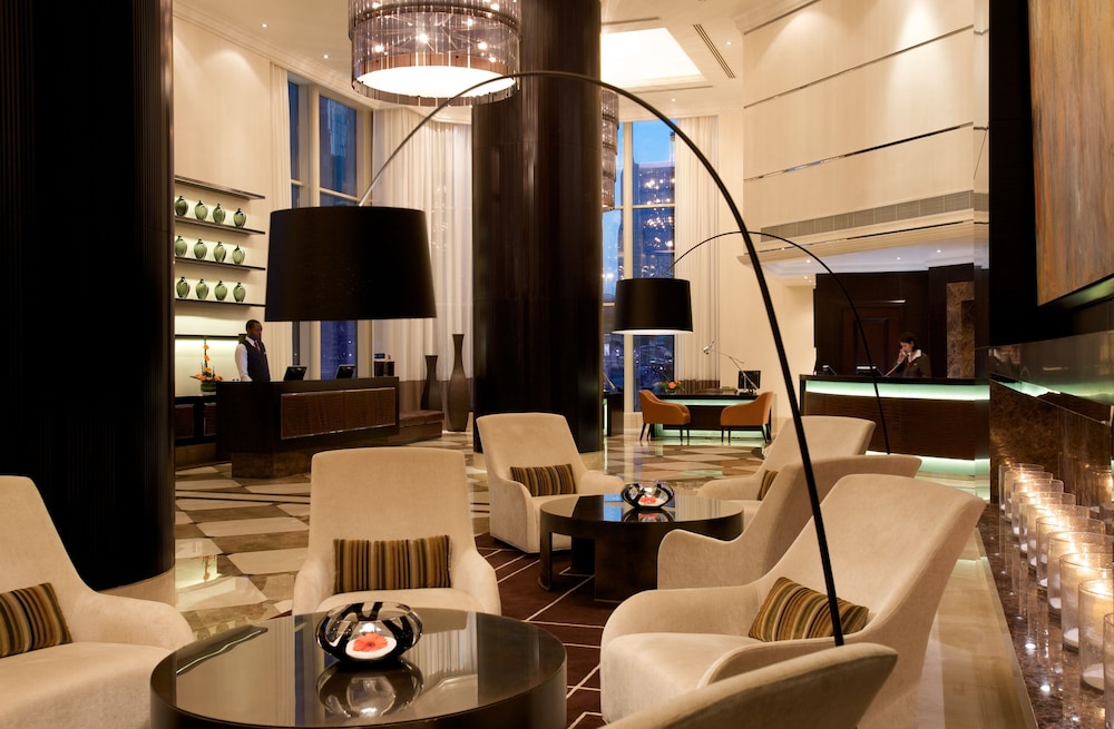 Towers Rotana — Restaurant & bars in Dubai