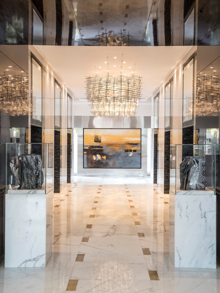 Shangri-La Dubai — Hotel building in Dubai