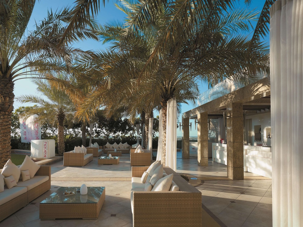 Shangri-La Dubai — Restaurant & bars in Dubai