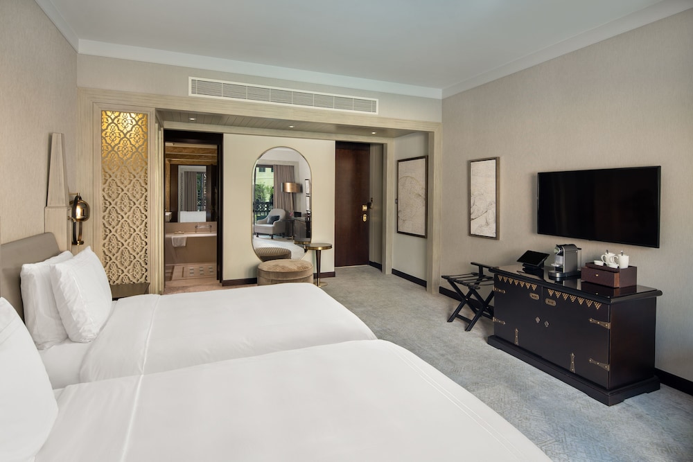 Palace Downtown — Hotel rooms in Dubai