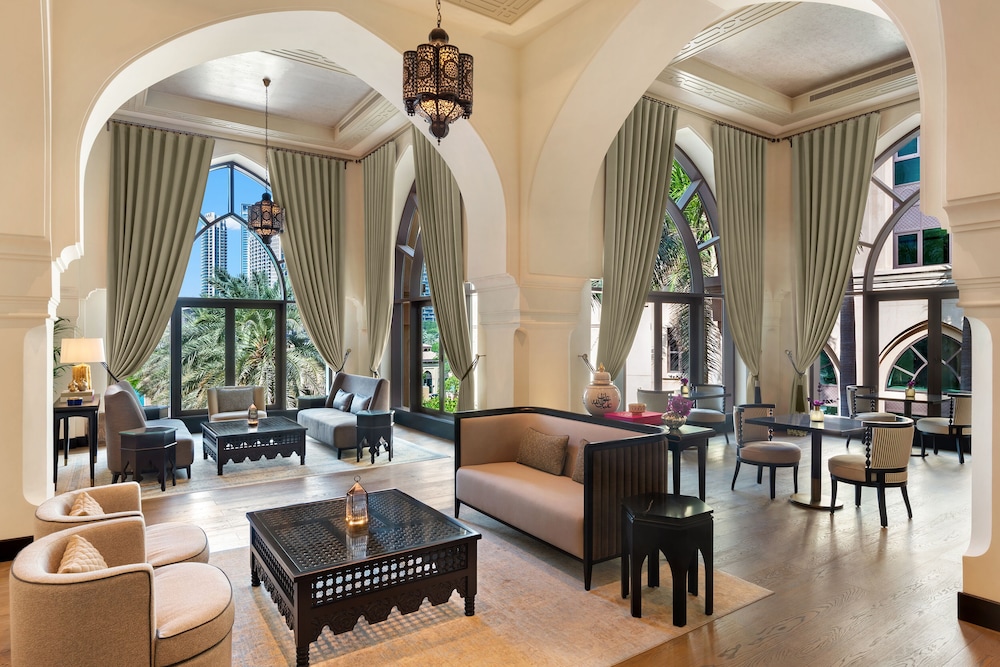 Palace Downtown — Hotel rooms in Dubai