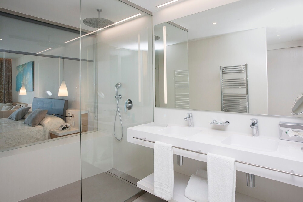 Hipotels Playa de Palma Palace — Hotel rooms in Playa de Palma, Balearic Islands