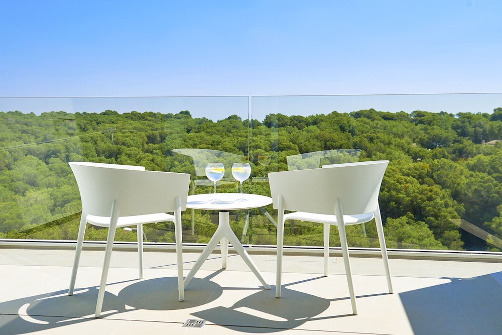 Hipotels Playa de Palma Palace — Hotel building in Playa de Palma, Balearic Islands