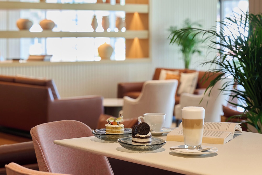 Hipotels Playa de Palma Palace — Restaurant & bars in Playa de Palma, Balearic Islands