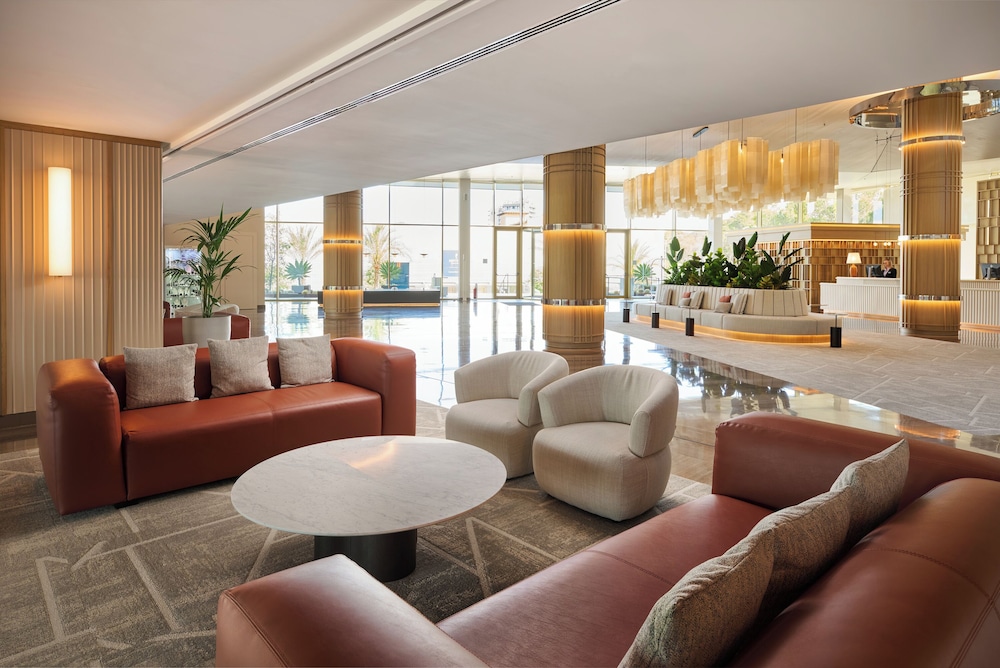 Hipotels Playa de Palma Palace — Hotel building in Playa de Palma, Balearic Islands