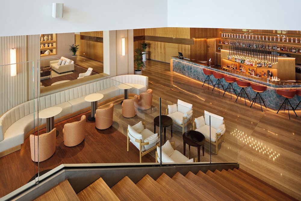 Hipotels Playa de Palma Palace — Restaurant & bars in Playa de Palma, Balearic Islands