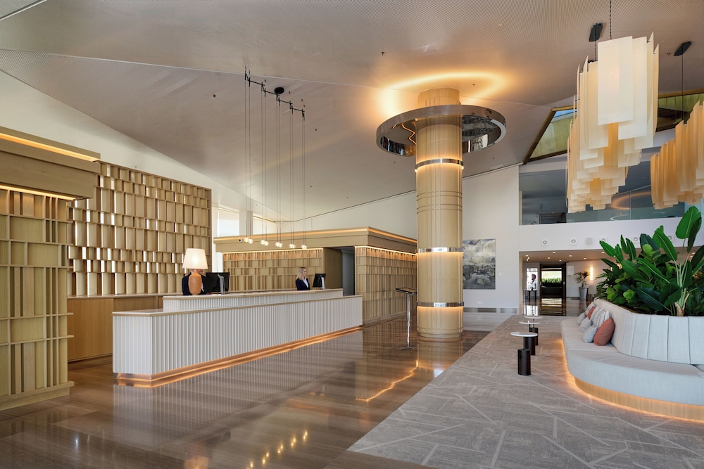 Hipotels Playa de Palma Palace — Hotel building in Playa de Palma, Balearic Islands