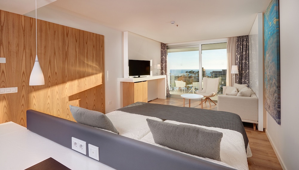 Hipotels Playa de Palma Palace — Hotel rooms in Playa de Palma, Balearic Islands