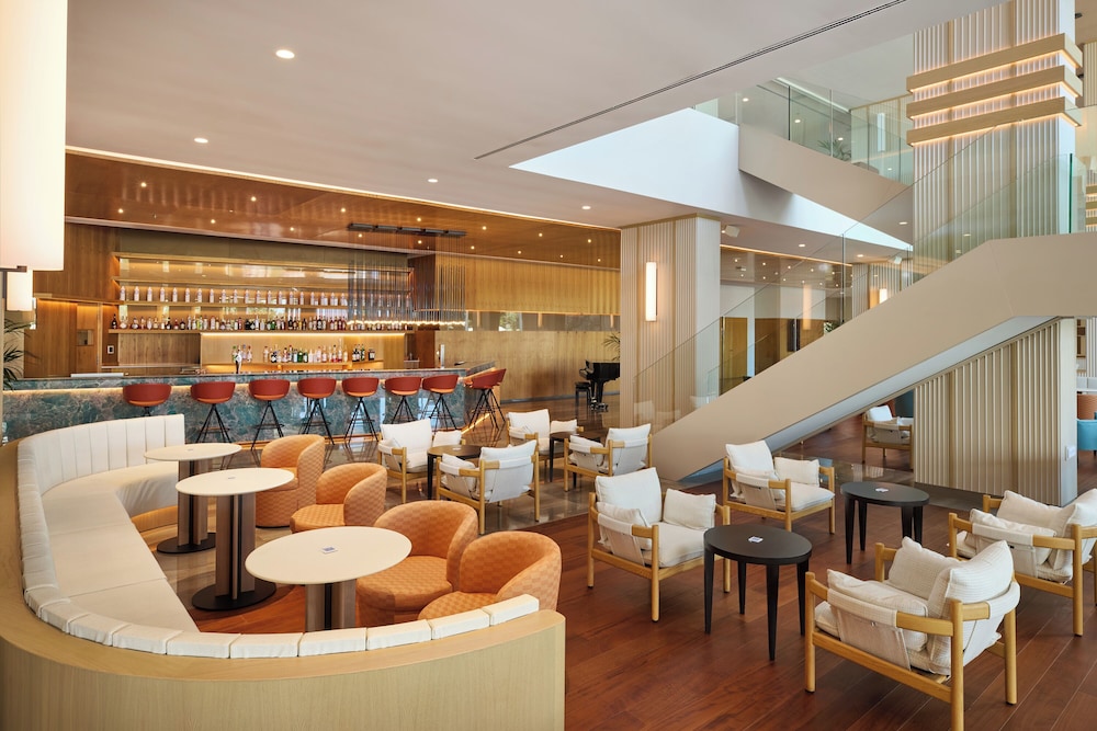 Hipotels Playa de Palma Palace — Restaurant & bars in Playa de Palma, Balearic Islands