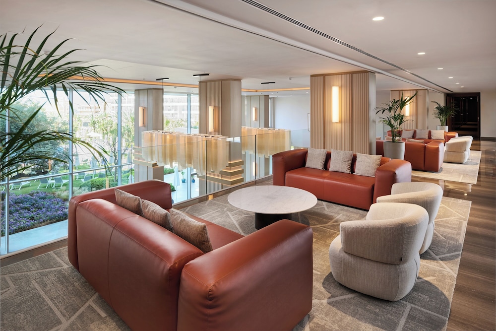 Hipotels Playa de Palma Palace — Hotel building in Playa de Palma, Balearic Islands