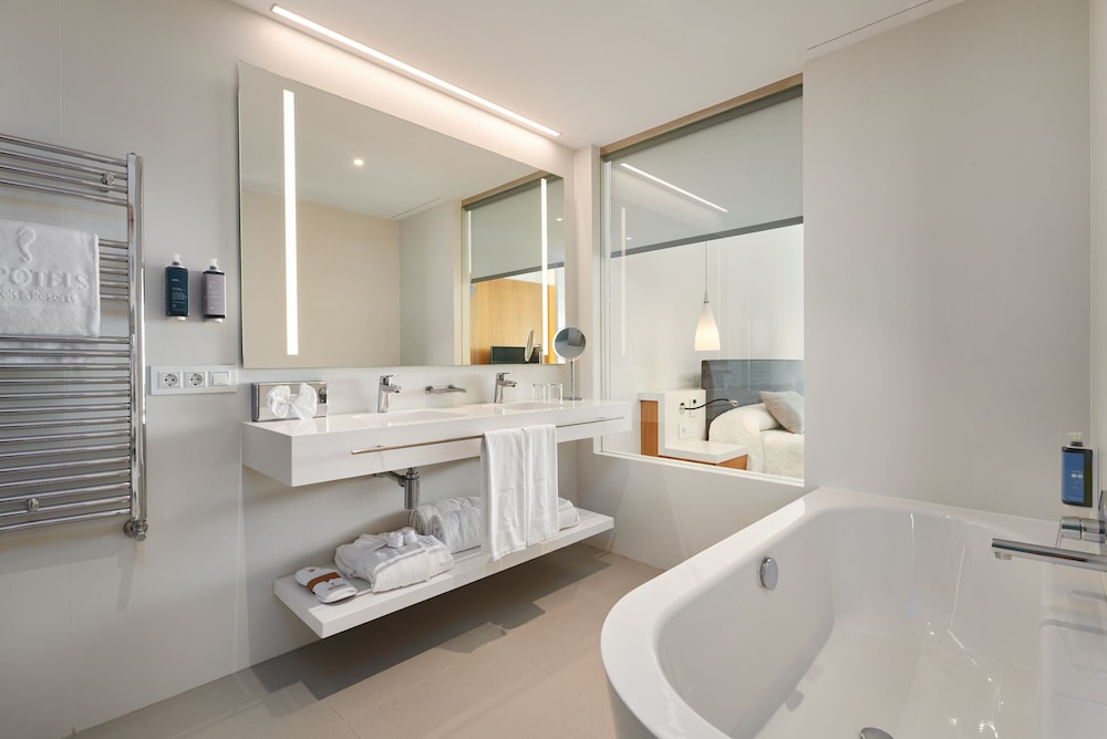 Hipotels Playa de Palma Palace — Hotel rooms in Playa de Palma, Balearic Islands