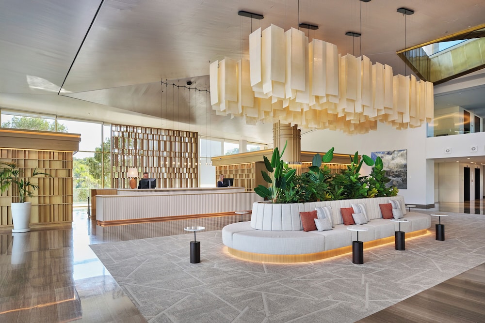 Hipotels Playa de Palma Palace — Hotel building in Playa de Palma, Balearic Islands