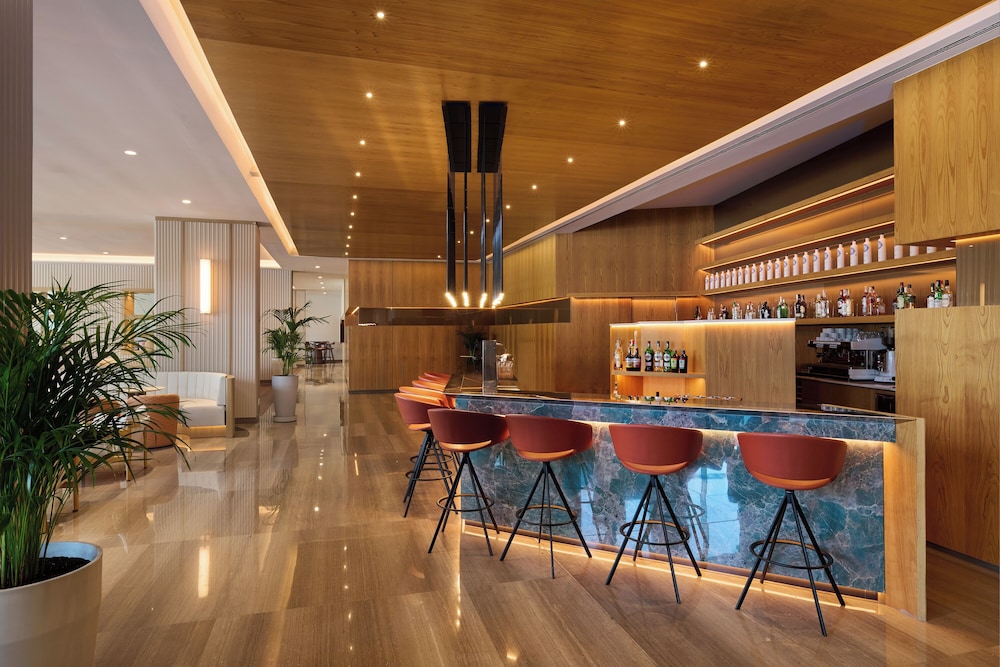 Hipotels Playa de Palma Palace — Restaurant & bars in Playa de Palma, Balearic Islands