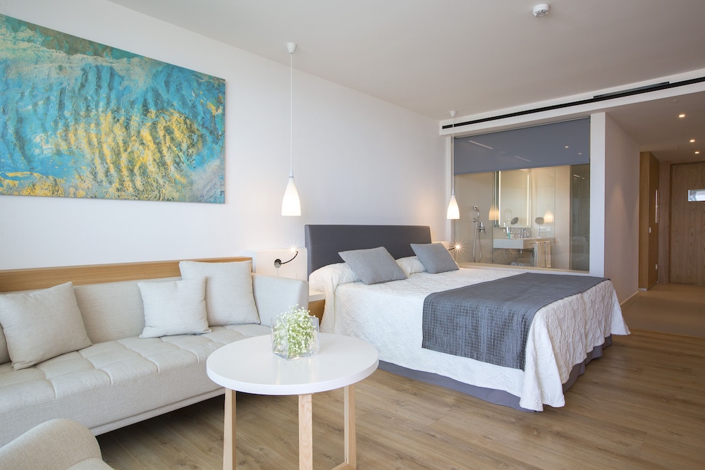 Hipotels Playa de Palma Palace — Hotel rooms in Playa de Palma, Balearic Islands