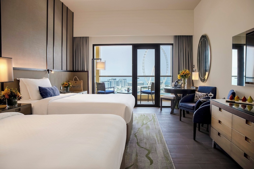 Amwaj Rotana, Jumeirah Beach - Dubai — Hotel rooms in Dubai