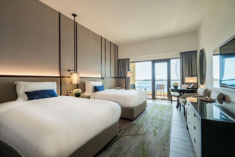 Amwaj Rotana, Jumeirah Beach - Dubai — Hotel rooms in Dubai