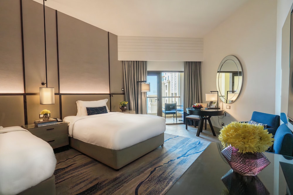 Amwaj Rotana, Jumeirah Beach - Dubai — Hotel rooms in Dubai