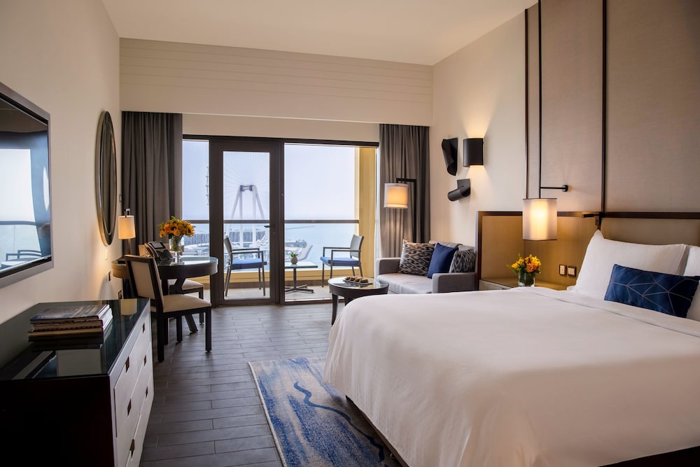 Amwaj Rotana, Jumeirah Beach - Dubai — Hotel rooms in Dubai