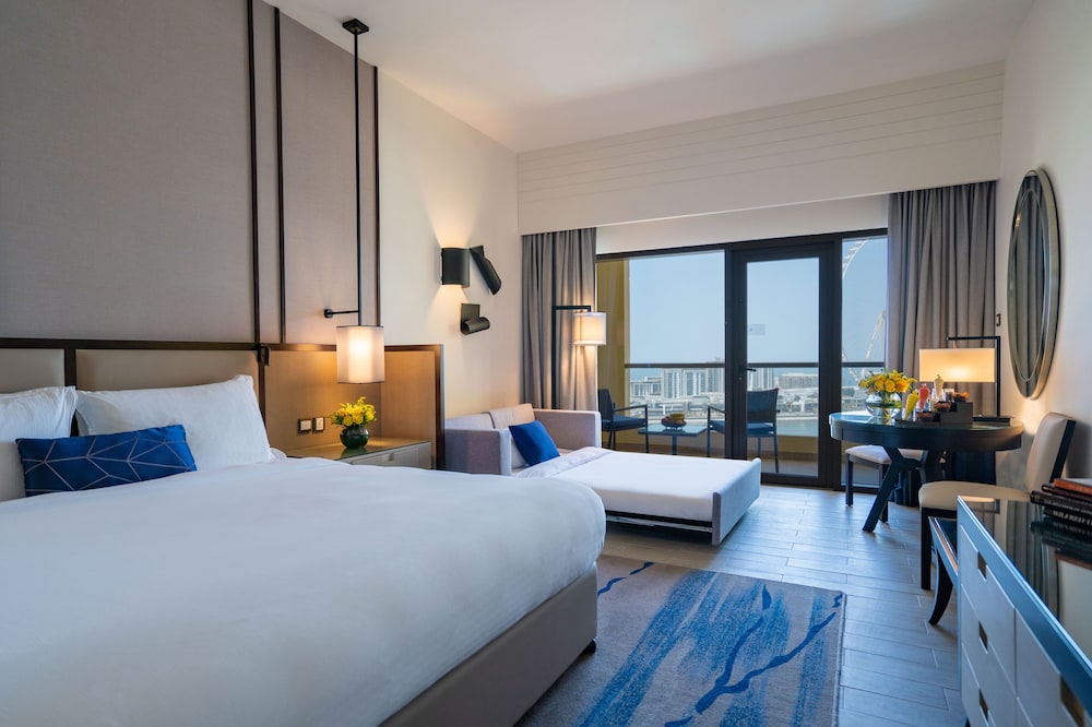 Amwaj Rotana, Jumeirah Beach - Dubai — Hotel rooms in Dubai