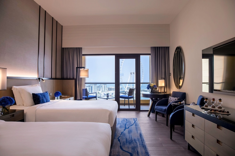 Amwaj Rotana, Jumeirah Beach - Dubai — Hotel rooms in Dubai