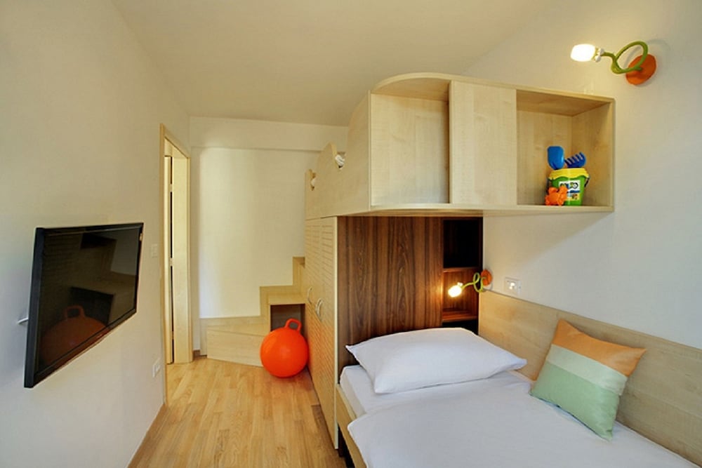 Valamar Tamaris Resort — Rooms in Tar, Istria