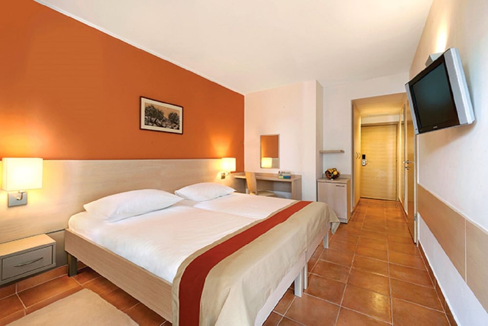 Valamar Tamaris Resort — Rooms in Tar, Istria