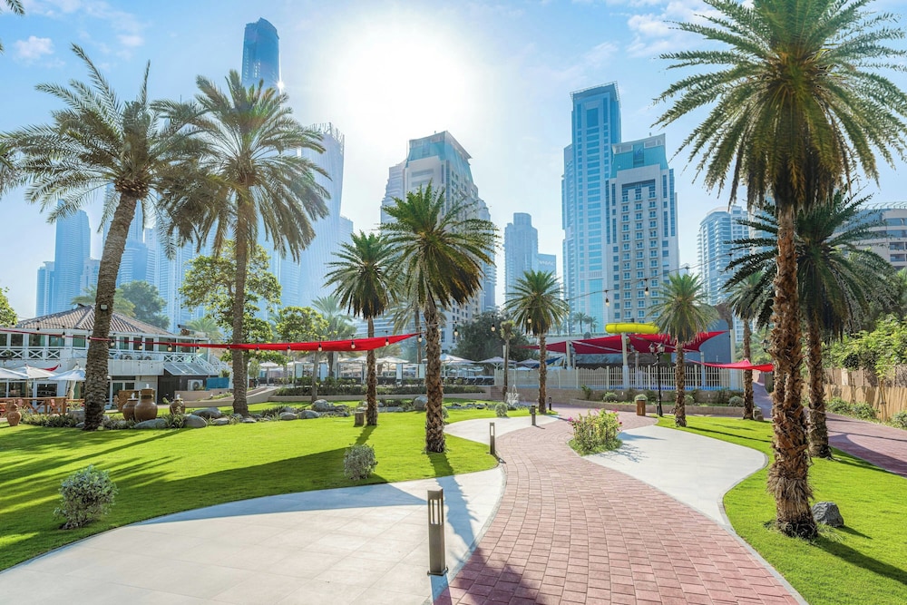 Al Habtoor Grand Resort, Autograph Collection® — Attractions in the area in Dubai