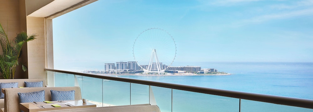 Al Habtoor Grand Resort, Autograph Collection® — Attractions in the area in Dubai