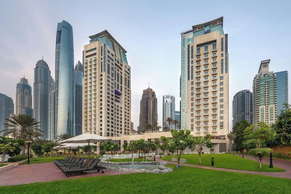 Al Habtoor Grand Resort, Autograph Collection® — Hotel building in Dubai