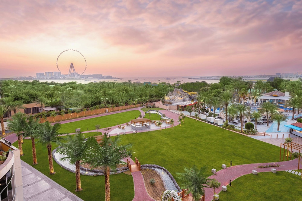 Al Habtoor Grand Resort, Autograph Collection® — Attractions in the area in Dubai