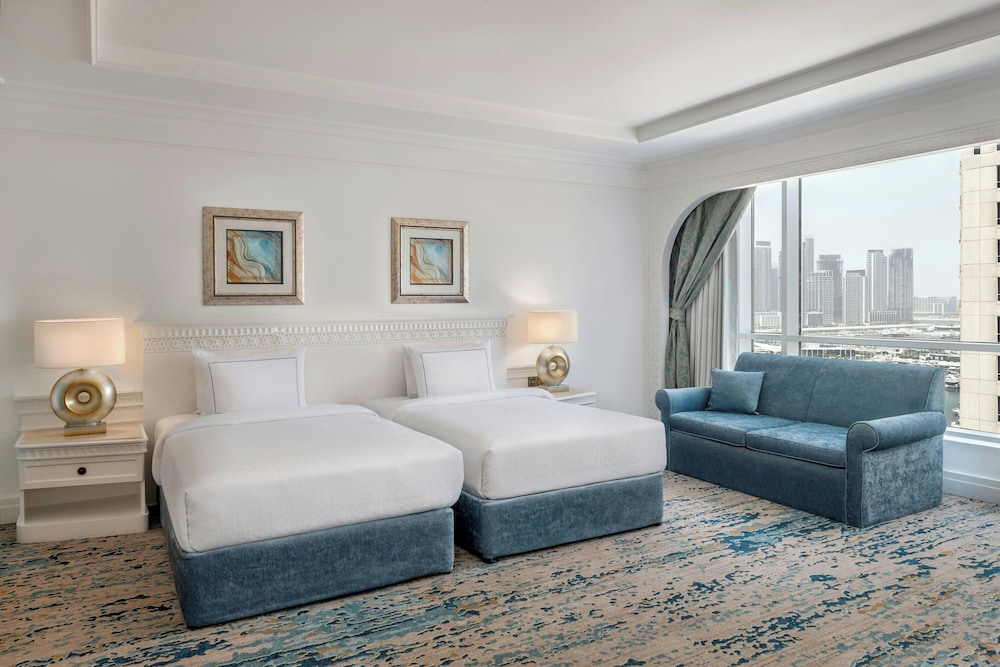 Al Habtoor Grand Resort, Autograph Collection® — Hotel rooms in Dubai