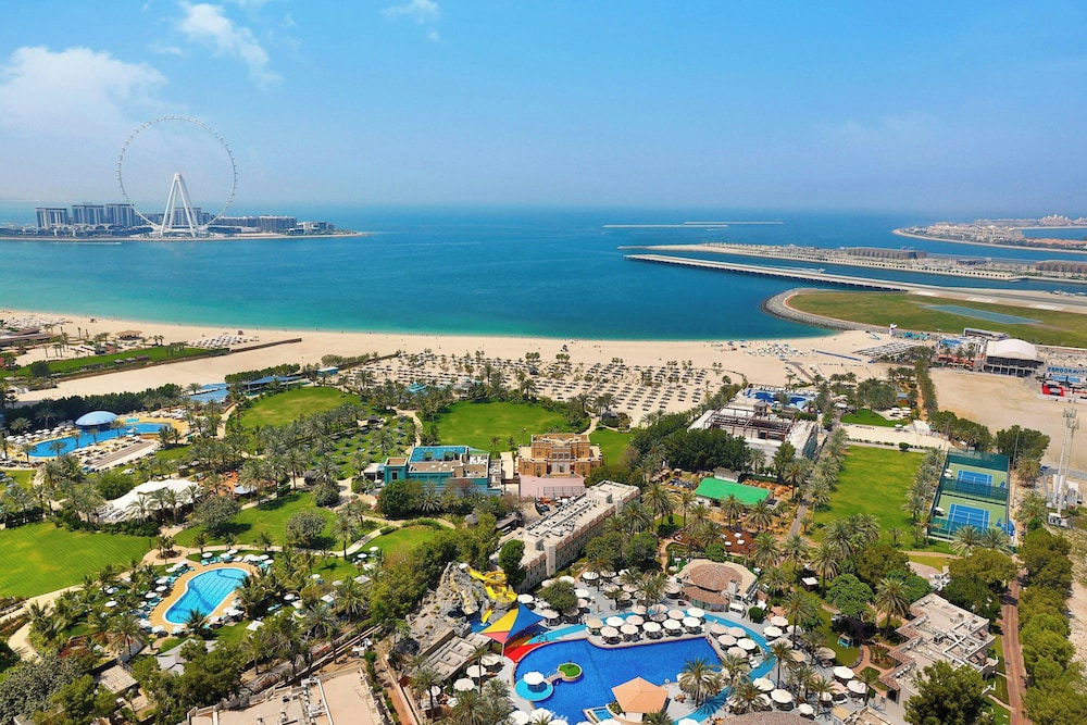 Al Habtoor Grand Resort, Autograph Collection® — Beach in Dubai