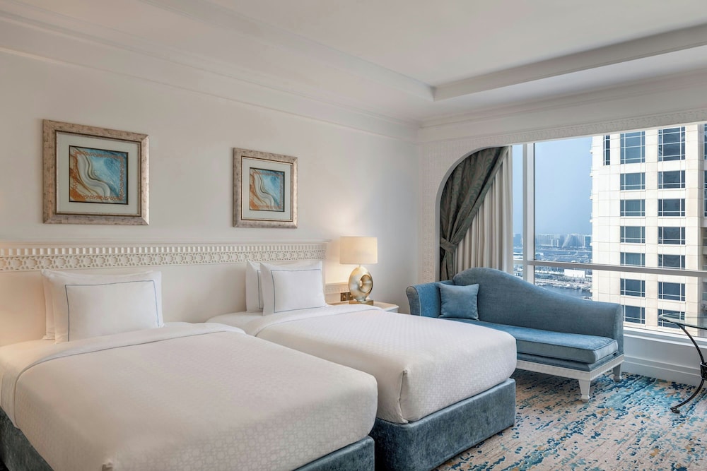 Al Habtoor Grand Resort, Autograph Collection® — Hotel rooms in Dubai