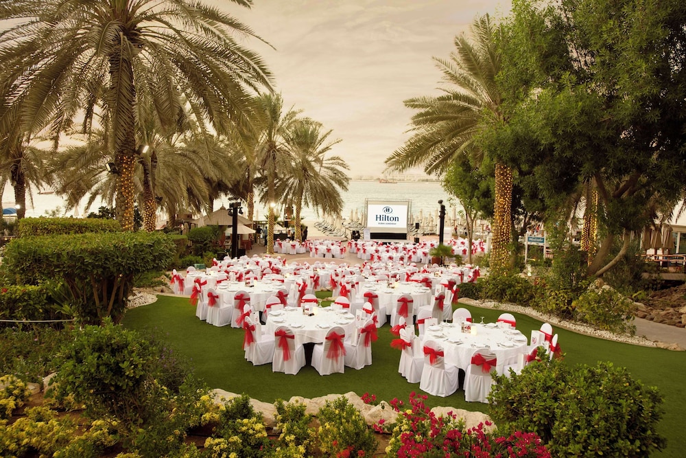 Hilton Dubai Jumeirah — Beach in Dubai