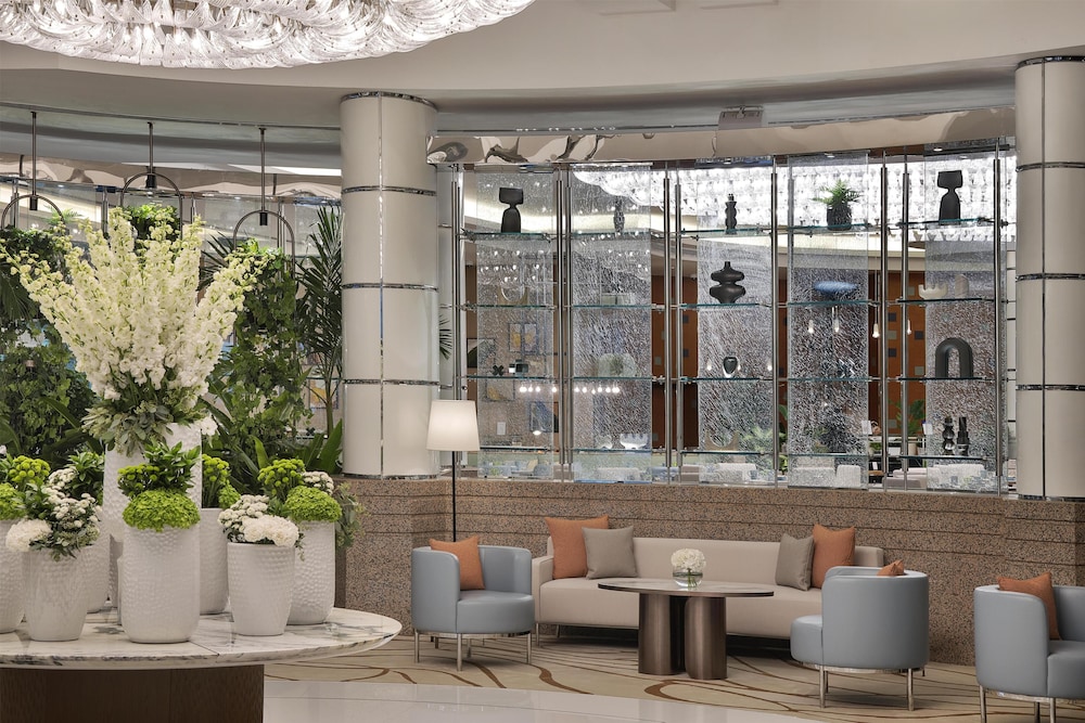 Hilton Dubai Jumeirah — Hotel building in Dubai