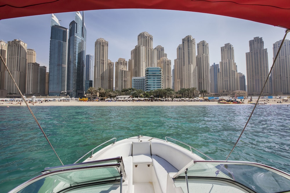 Hilton Dubai Jumeirah — Attractions in the area in Dubai